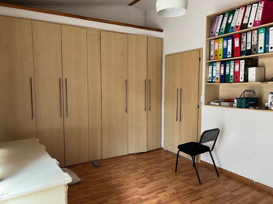 6 Bedroom Property for Sale in Cashan North West